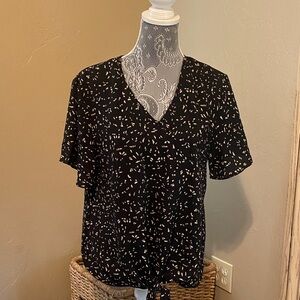 Stylish Black and White Patterned Blouse